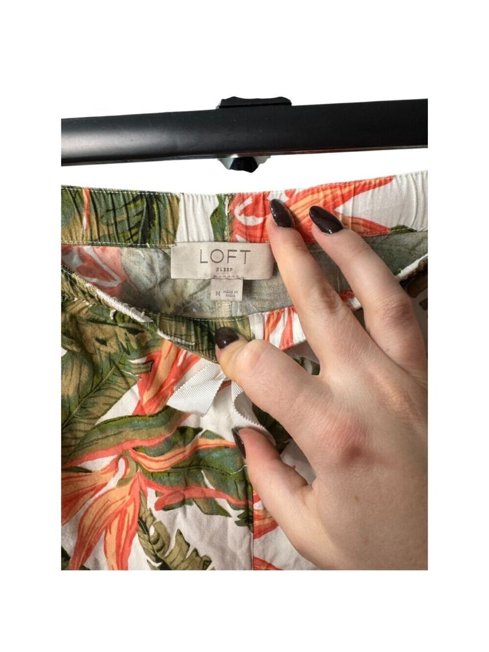 LOFT Paradise Crop Pajama Pants - Picture 4 of 6